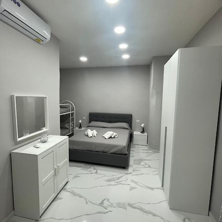B&B Vittoria Naples Extérieur photo